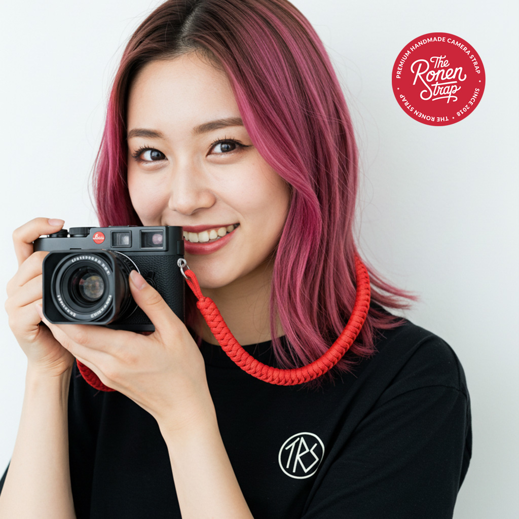 The Ronen Strap Red ular paracord camera strap