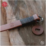 Leather camera strap for neck and shoulder - Honey color - Image 3