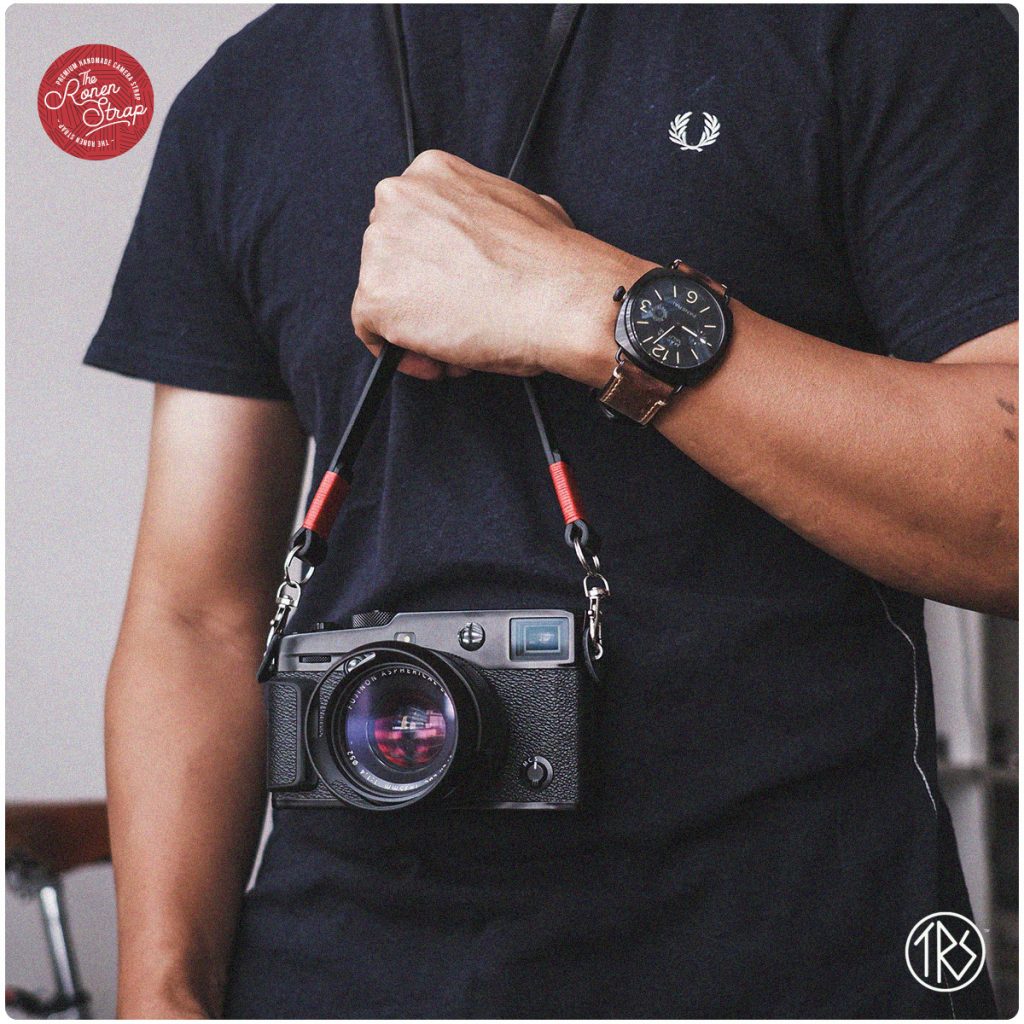 Thread Camera Strap Leather camera strap for neck and shoulder - Black with Red thread