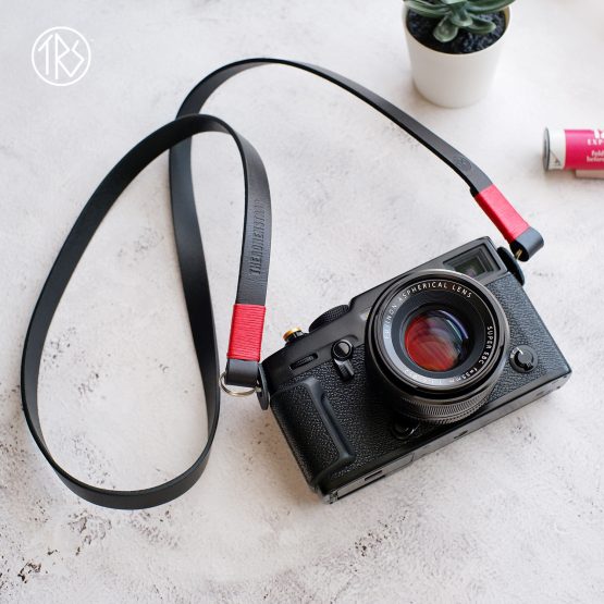 The ronen strap leather red black color