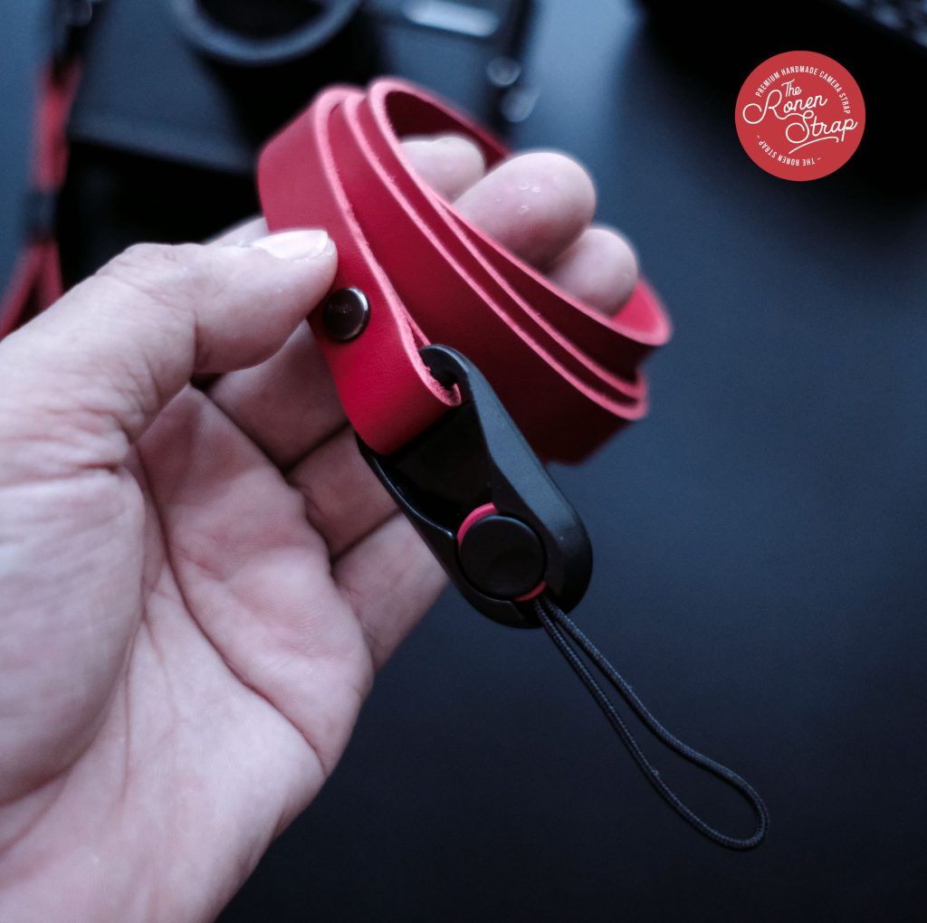 Gallery | The Ronen Strap TRS red camera strapArtboard 11