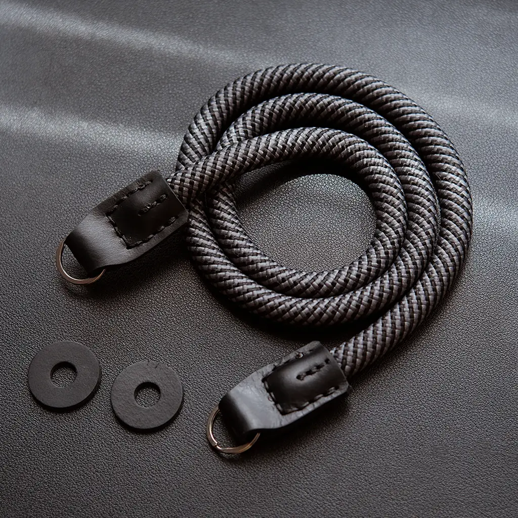 TRS Kuro carbon